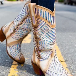 Alig Tannery Retro Cowgirl — Wide Western Boots In White Sequined Leather 13 Alig Tannery Retro Cowgirl — Wide Western Boots In White Sequined Leather