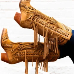 Alig Tannery All Around The Fringe — Wide Calf Western Fringe Boots In Tan Leather