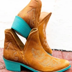 Alig Tannery Liz Embroidered Dream Leather Bootie In Brown Footwear