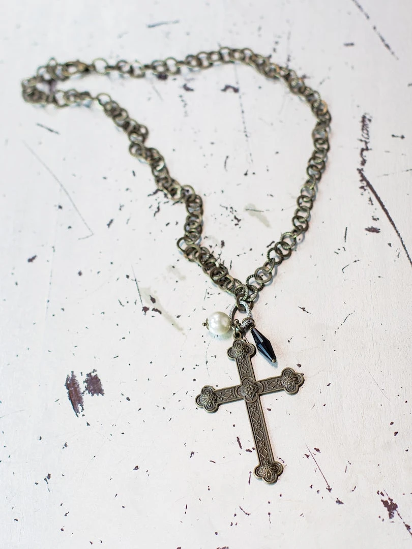 Wenzhou Luxe Import & Export Ava Grace Cross Necklace Accessories 1 Wenzhou Luxe Import & Export Ava Grace Cross Necklace Accessories