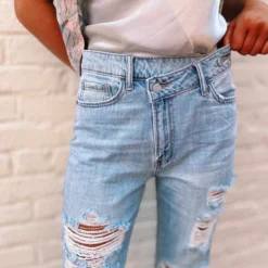 Cello Jeans High Rise Re-Position Mom Jeans Clothing