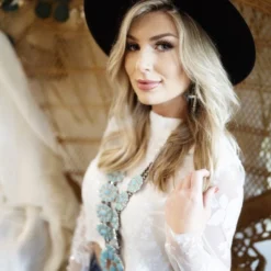 D & J Industries Made For You Top - White