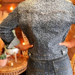 Dongguan Haohoo Clothing CO., Ltd The Jean Jacket - Leopard Vintage Black