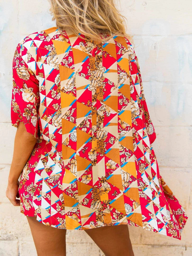 D & J Industies Co., LTD. New Arrivals Actin Up Kimono - Pink Floral 3 D & J Industies Co., LTD. New Arrivals Actin Up Kimono - Pink Floral